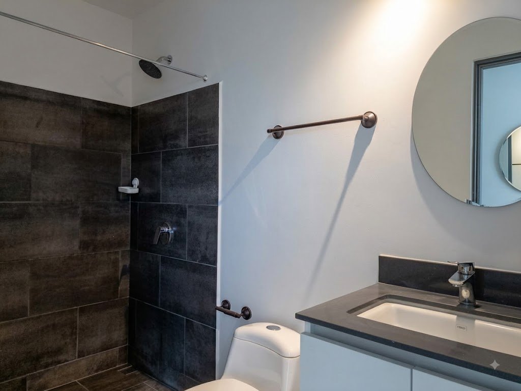 Apto 2da Planta en Condominio Francisco, La Aurora – ¡Pet Friendly!