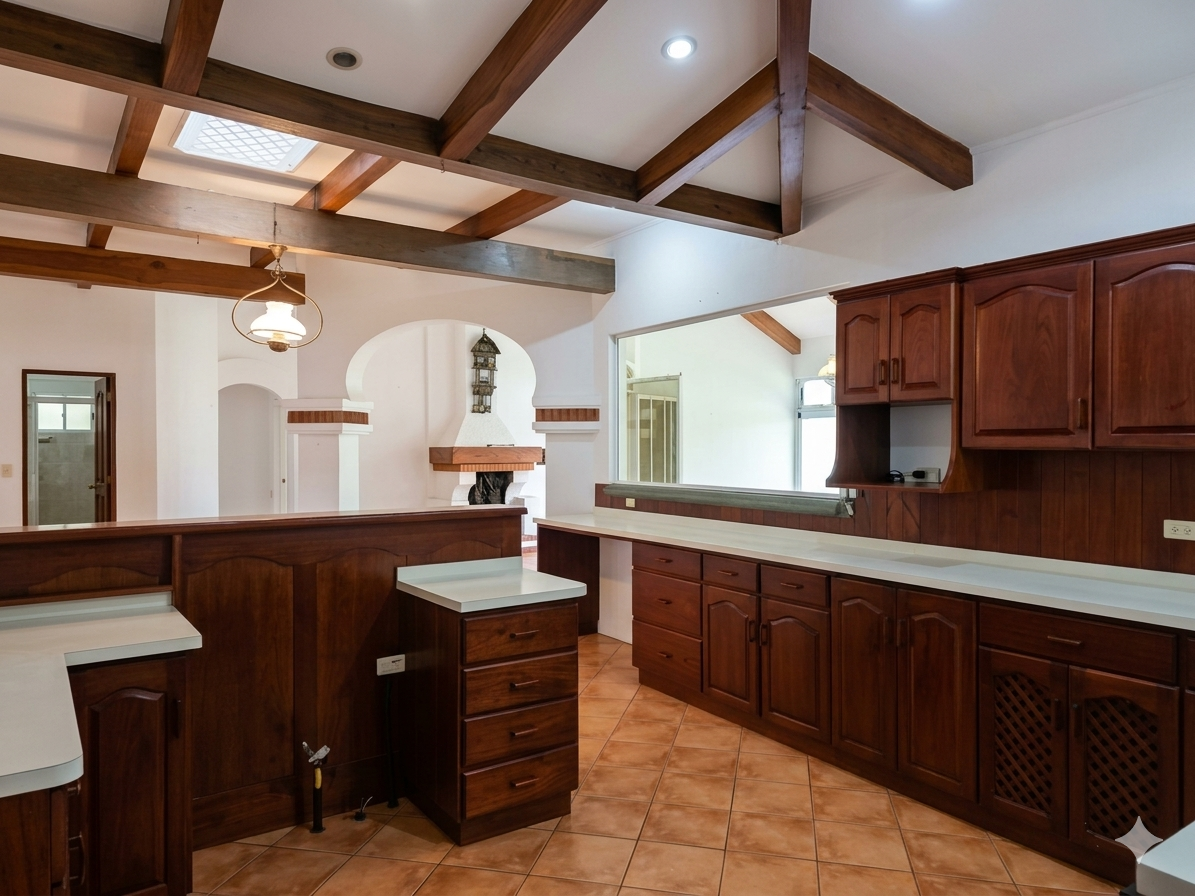 EXCLUSIVO Residencial en San Isidro de Heredia!