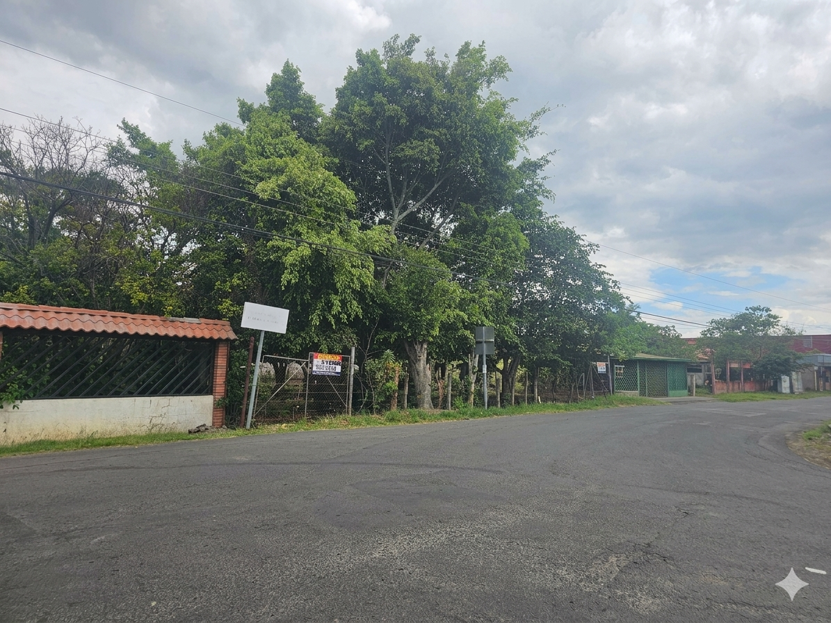 !OPORTUNIDAD: Terreno de 7,341 m² con Uso Mixto y Alta