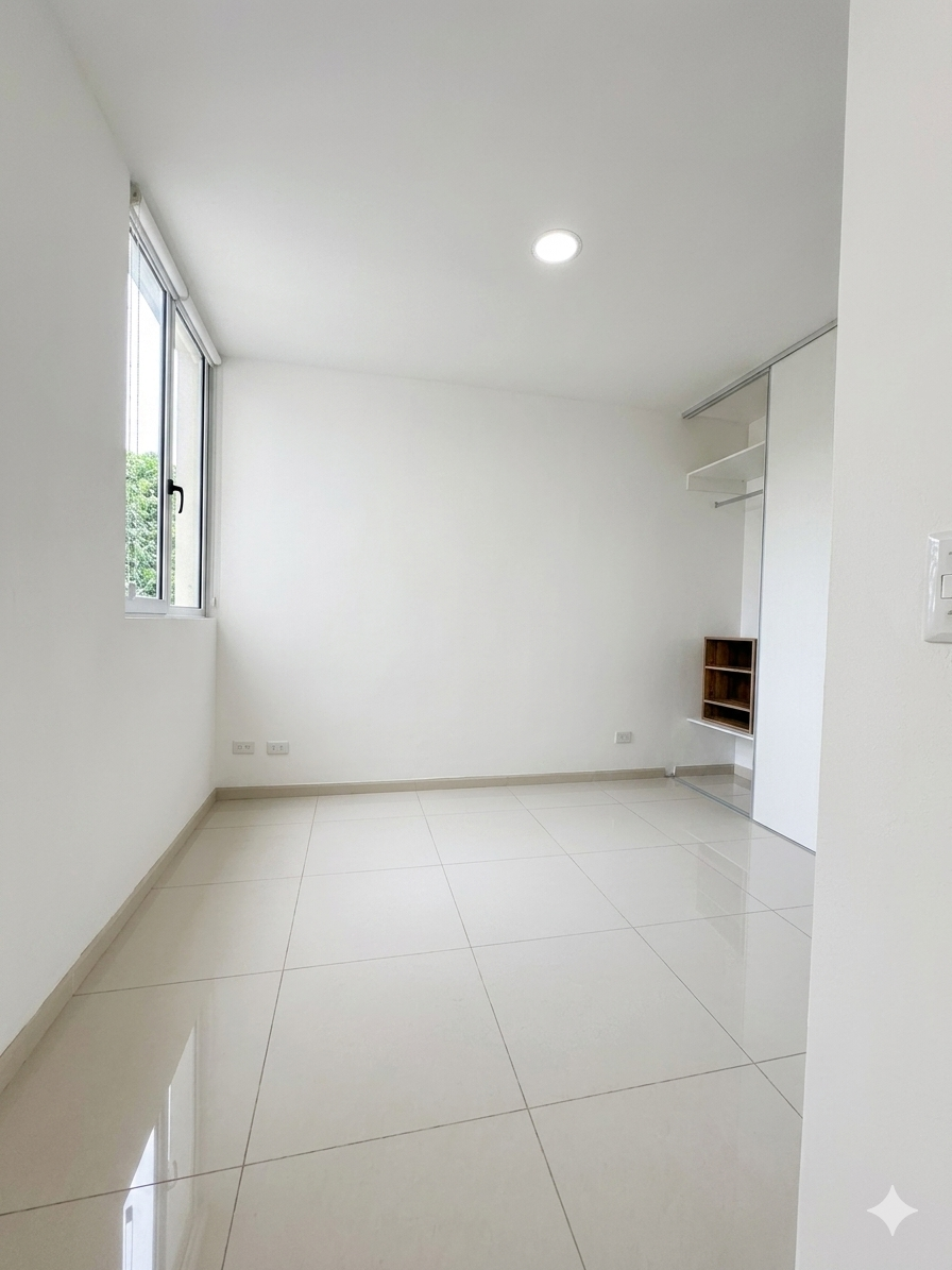 Venta de Apartamento en Heredia! REF.1481