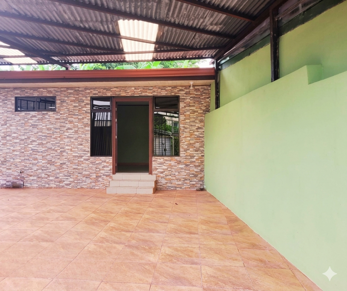 Venta de Casa en Residencial en Alajuelita!
