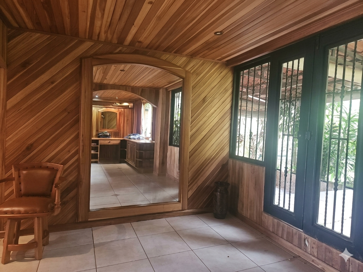 PRECIO SOLO POR EL MES DE OCTUBRE Casa de Montaña en San Rafael de Heredia | 400 m² + 6.288 m² de Terreno | Vistas